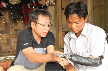 Hỗ trợ nạn nhân