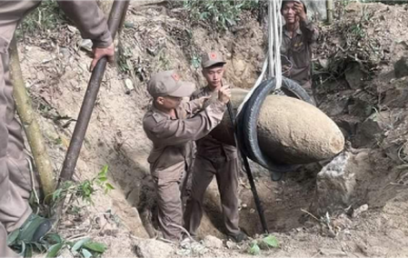 Phát hiện và xử lý an toàn bom nặng 340 kg còn sót lại sau chiến tranh tại Quảng Ngãi